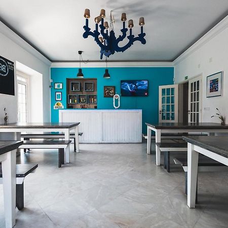Blue Boutique Hostel & Suites Ещорил Екстериор снимка