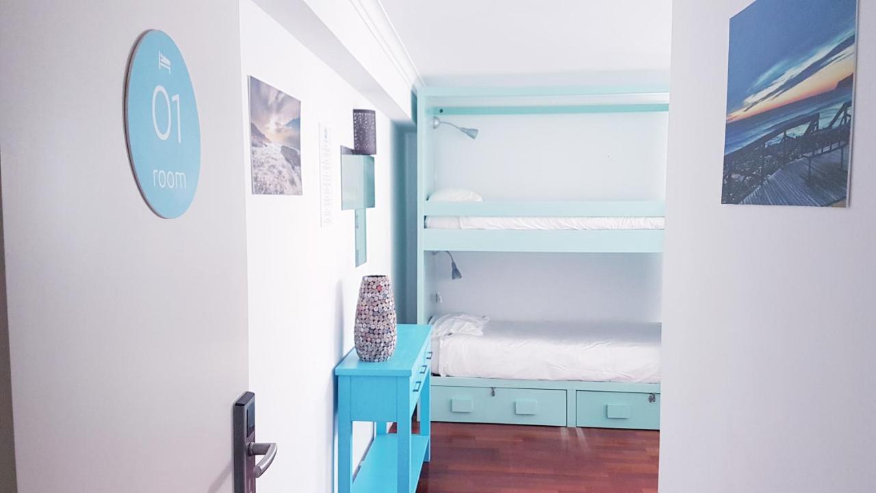 Blue Boutique Hostel & Suites Ещорил Екстериор снимка