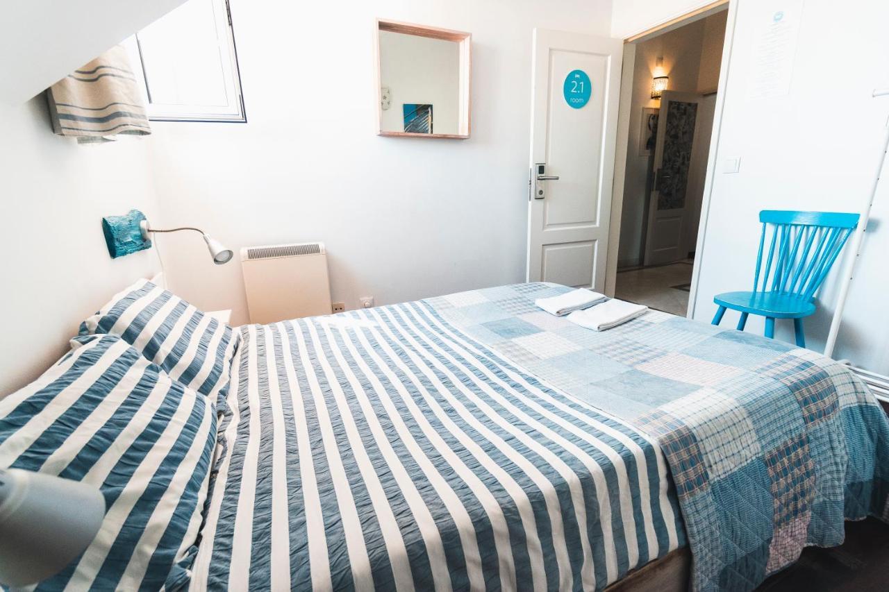 Blue Boutique Hostel & Suites Ещорил Екстериор снимка